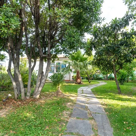 Lovely In Near Seabeach Apartamento Loano